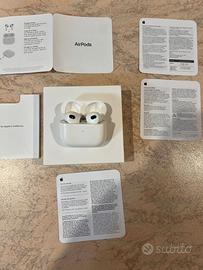 Apple AirPods 3a generazione Lightning