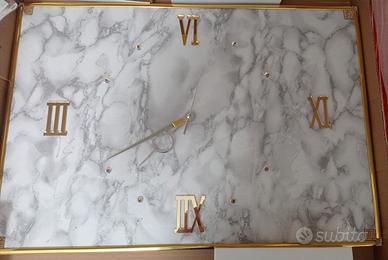 Orologio da parete marmo e dettagli oro