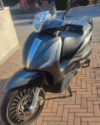 Piaggio Beverly 300