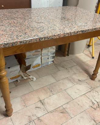 Tavolo da cucina legno/granito + sedie