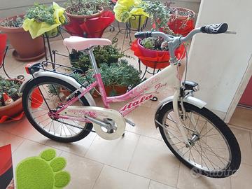 bicicletta da bambina con ruote del 20 