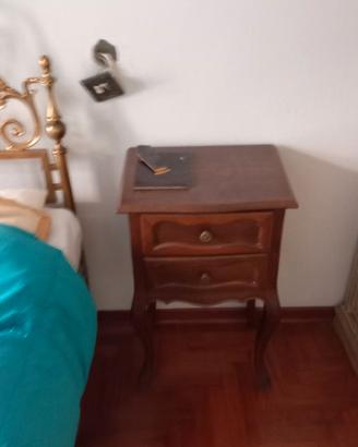 Coppia di comodini classici stile Luigi XV