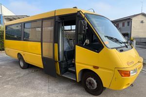 Scuolabus/ Iveco 42 posti