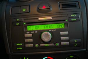 STEREO ORIGINALE FORD FIESTA 6000CD
