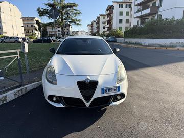 vedo Giulietta Alfa Romeo 2.0