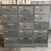 Cassettiere industriali vintage anni 50