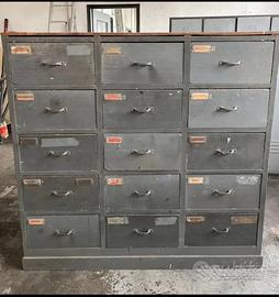 Cassettiere industriali vintage anni 50