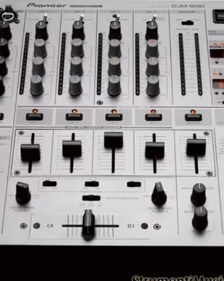 mixer DJM 600 Pioneer