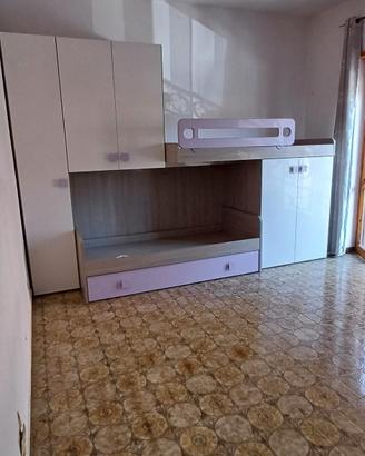 mobili camera salone e cucina