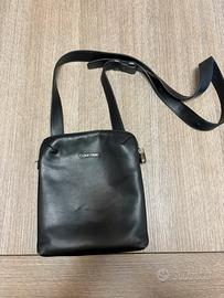Tracolla calvin klein in pelle originale