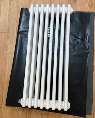 Radiatore tubolare design in acciaio bianco