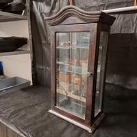 Vetrinetta in legno e vetro