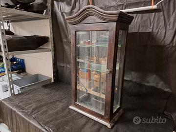 Vetrinetta in legno e vetro