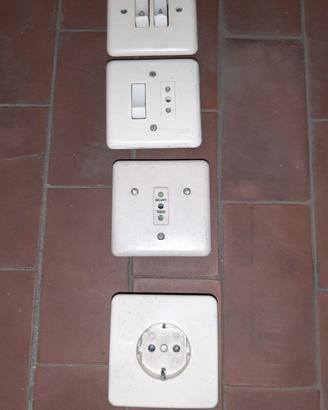 Apparecchi VETO scatola tonda