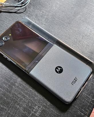 motorola razr 40 ultra nuovo