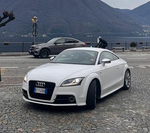 AUDI TT Advanced Plus 211cv S-line