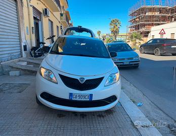 Lancia Ypsilon 1.2 69 CV 5 porte S&S Elefantino Bl