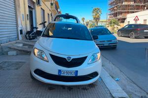 Lancia Ypsilon 1.2 69 CV 5 porte S&S Elefantino Bl