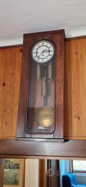 Orologio a pendolo d'epoca da parete  non  attivo