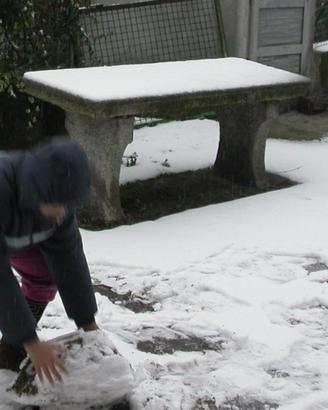 Tavolo in pietra di fine ottocento