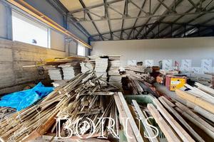 LT17 - Capannoni industriali con altezza 5 metri