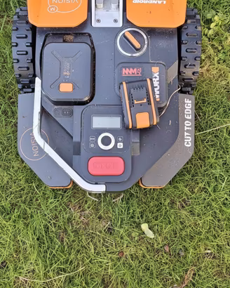 robot tagliaerba Worx Landroid vision M600
