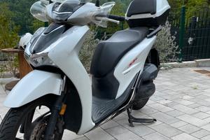 Honda sh 150i sport 2022