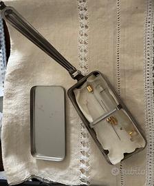 Vecchia siringa in vetro