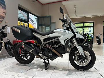 Ducati Hyperstrada 821 WHITE