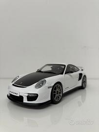 Porsche 911 GT2 RS 1:18 Autoart