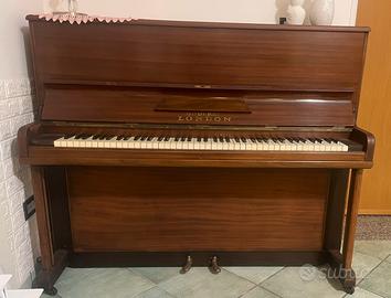 Pianoforte a muro Godfrej London