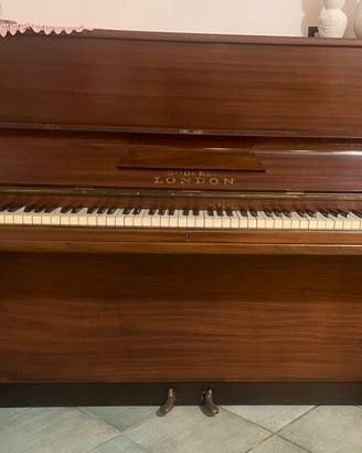 Pianoforte a muro Godfrej London