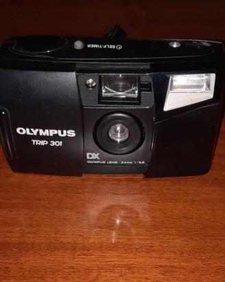 Macchina fotografica Olympus Trip 301
