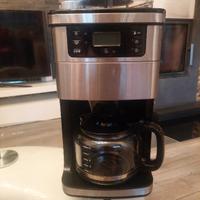 Macchina da caffè con macinino integrato per caffè