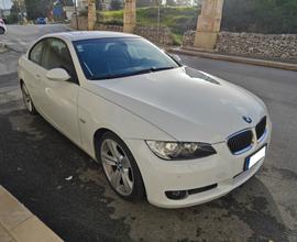 BMW 320d Coupé *PELLE/TETTO*