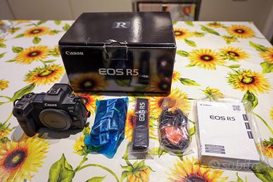 CANON EOS R5