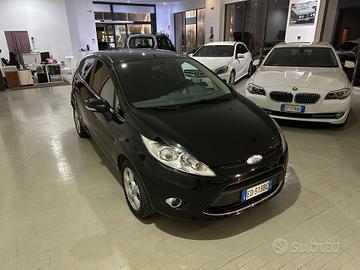 Ford Fiesta 1.4 5 porte Bz.- GPL Titanium