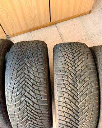 Gomme invernali michelin 225/45 R18
