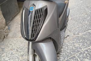 Piaggio Carnaby 300 - Meccanica perfetta