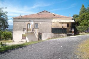 Casa 20 minuti dal mare in collina