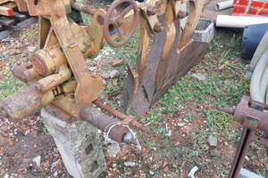 Aratro bivomere Novello