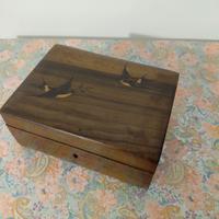 antico cofanetto scatolina in legno decorata 