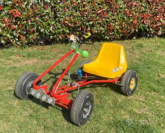 Go kart a pedali