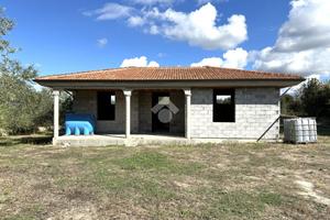 CASA INDIPENDENTE A OSSI
