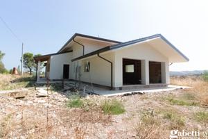 Villa o villino Saludecio [V173VRG]