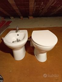 coppia sanitari 