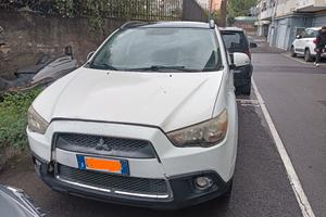 suv Mitsubishi asx 