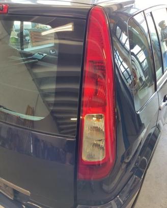 Fanale posteriore destro FORD FUSION del 2010