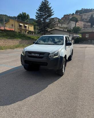 Isuzu dmax