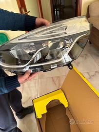 Fanale anteriore Renault clio NUOVO